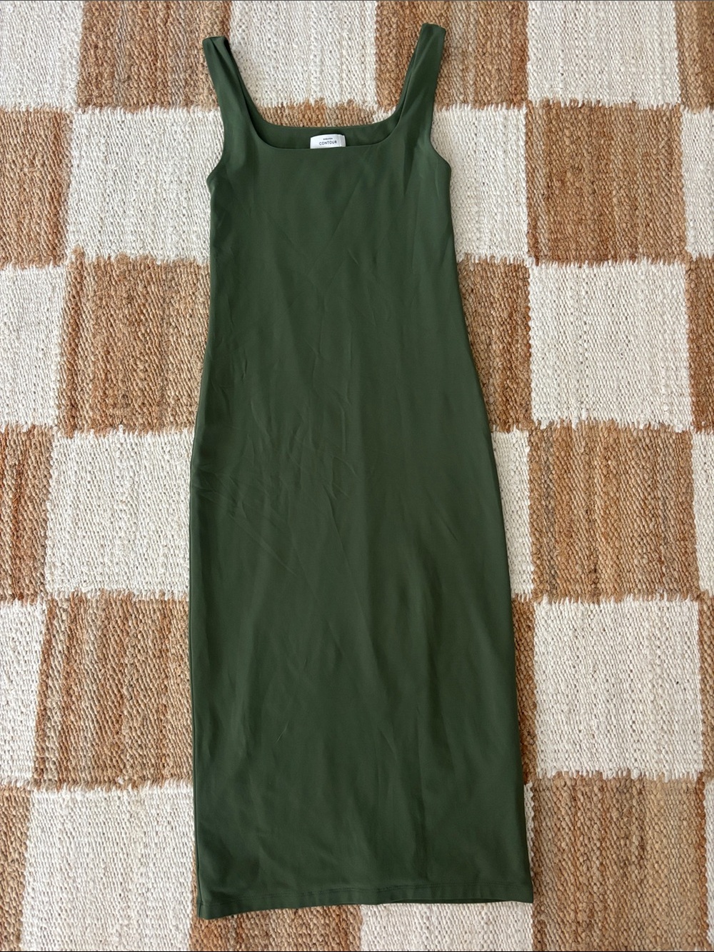 Aritzia contour dress
